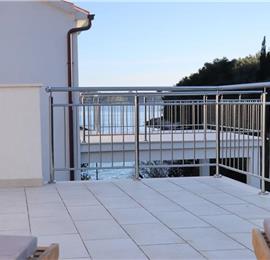 6 Bedroom Beachfront Villa with Heated Pool near Vela Luka on Korcula Island, Sleep 12